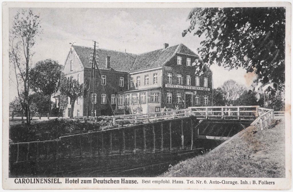 Häuser am Hafen - Hotel Zum Deutschen Hause